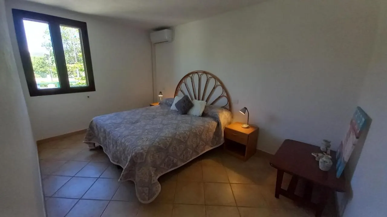 A Pochi Passi Dal Mare - Baja Sardinia Apartment Italy