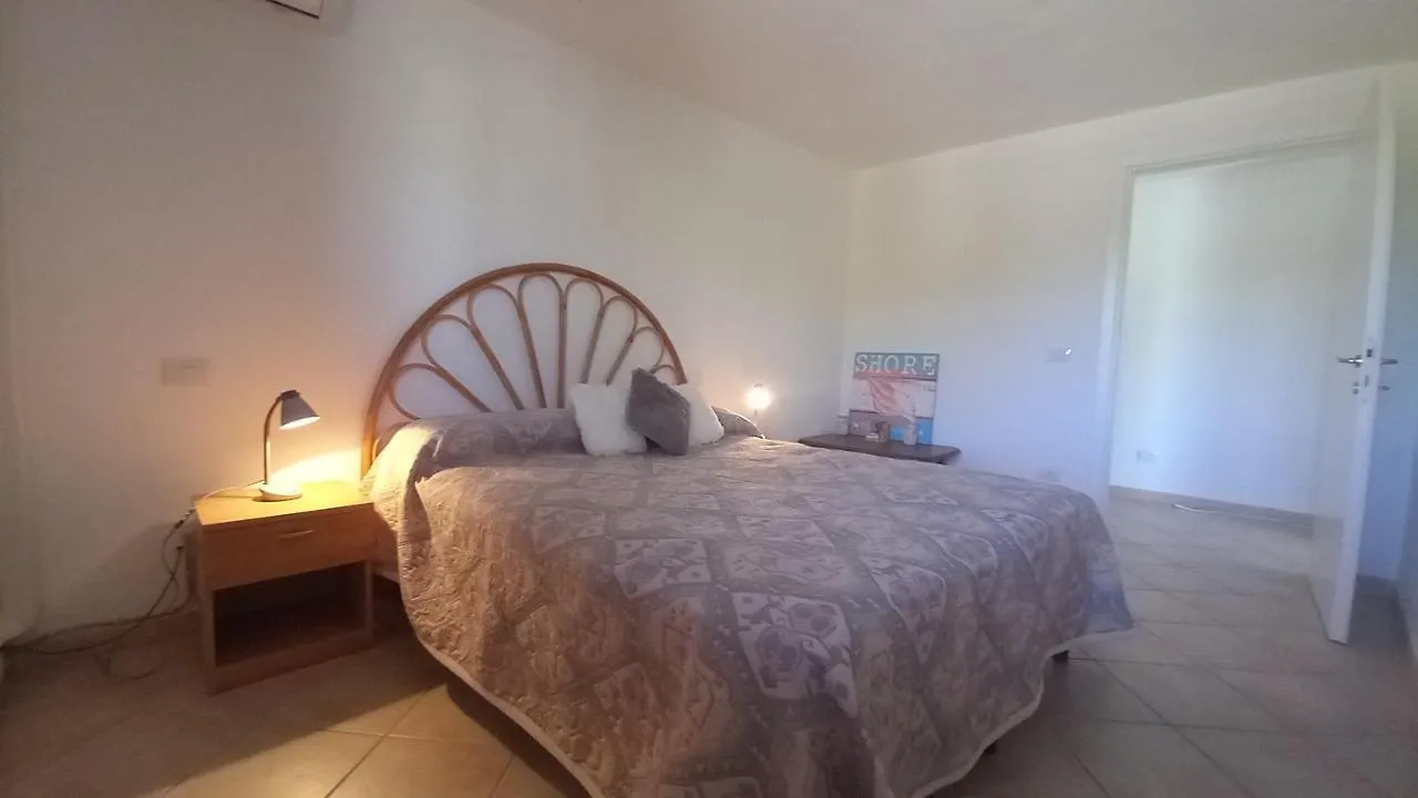 A Pochi Passi Dal Mare - Baja Sardinia Apartment