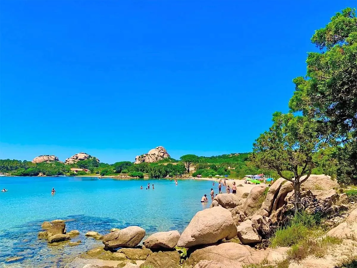 A Pochi Passi Dal Mare - Baja Sardinia Apartment 0*,